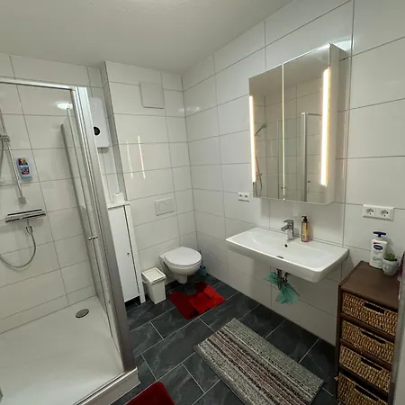 Tolle Helle & Ruhige 125 Qm Whg. Naehe Zentrum I-o